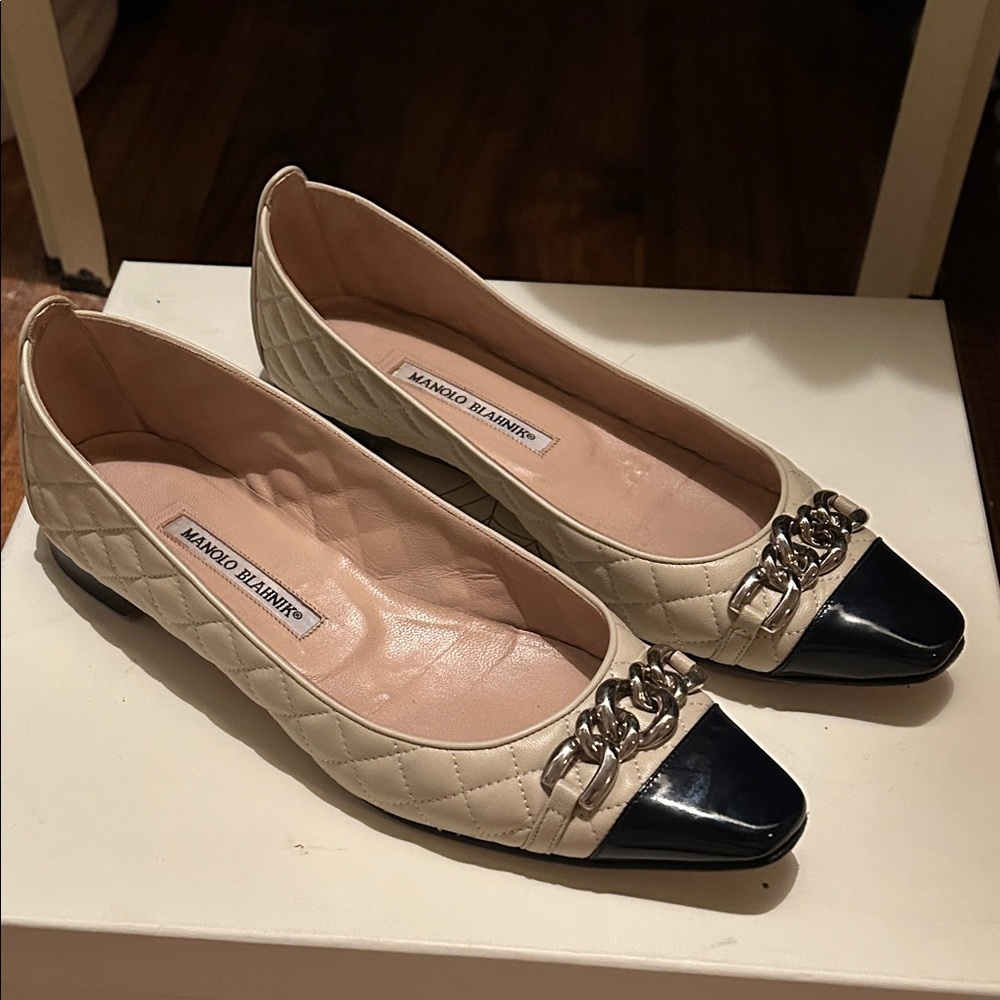 Manolo Blahnik Quilted Cream and Black Chain Flats